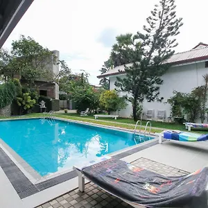 3* 酒店 Lioni Holidays
